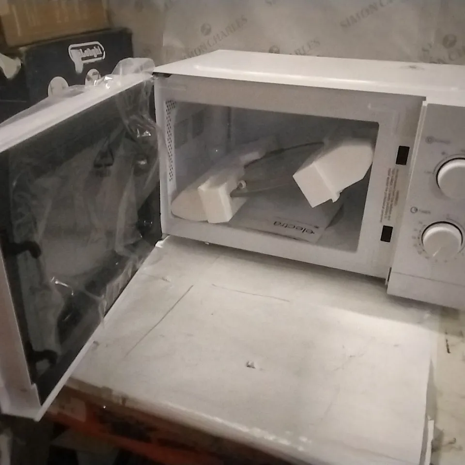 BOXED ELECTRA MICROWAVE OVEN 