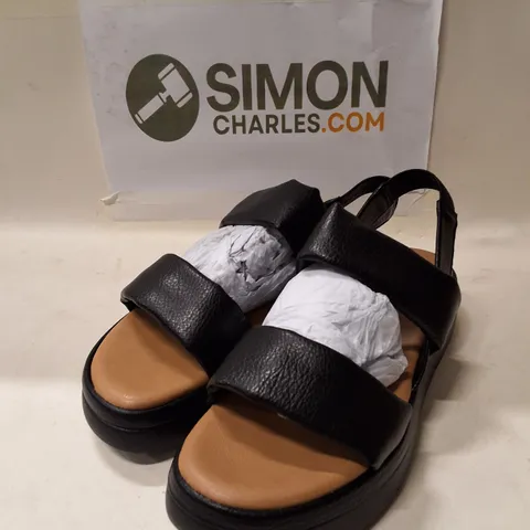 ELLA SADIE SANDALS β BLACK, UK 8