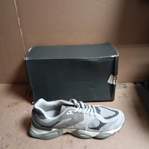 NEW BALANCE GREY/WHITE SNEAKERS – MEN'S FOOTWEAR - SIZE UK 11 