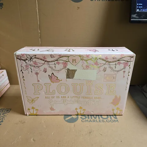 SEALED PLOUISE BATH AND BODY MYSTERY GIFT BOX