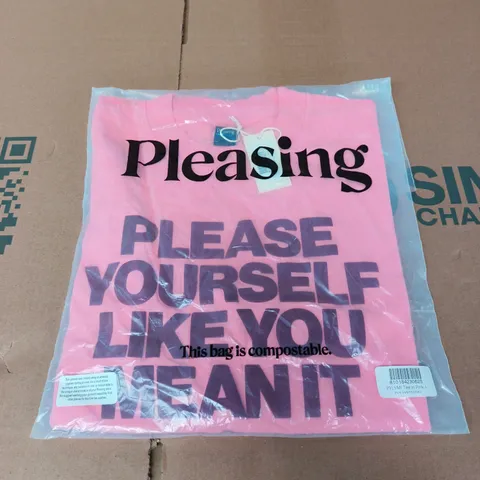 PLEASING PINK TEE – UK SIZE L