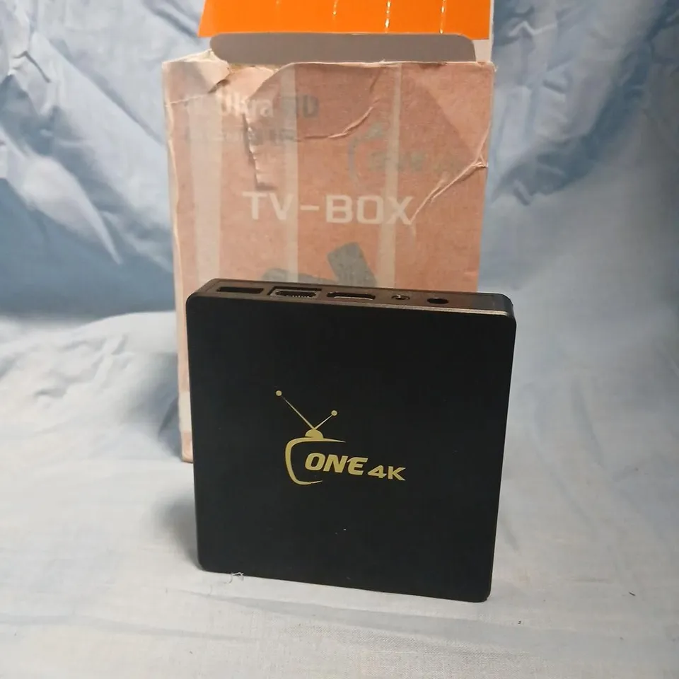 ONE 4K TV BOX – BLACK STREAMING MEDIA PLAYER