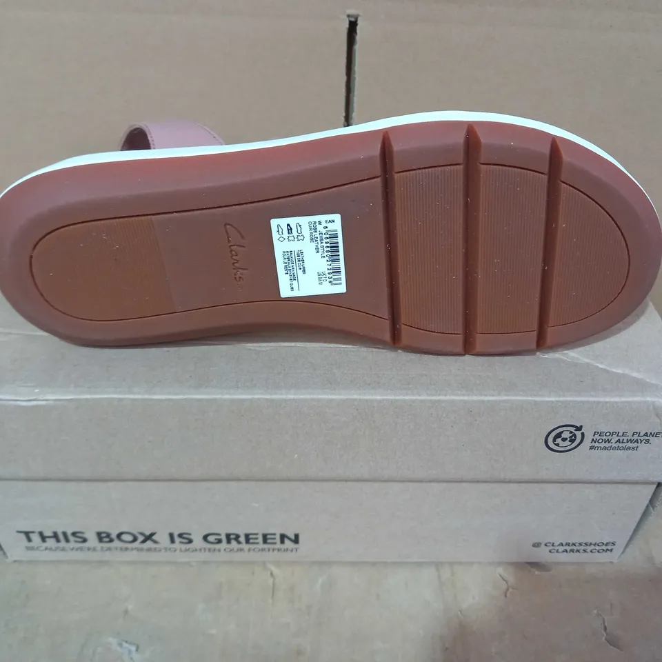BOXED PAIR OF CLARKS SANDALS IN ROSE COLOUR UK SIZE 7