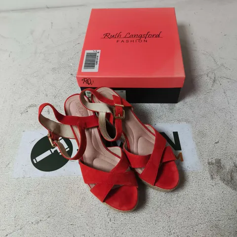 RUTH LANGSFORD FASHION RED WEDGE SANDALS UK 6 (EU 39)