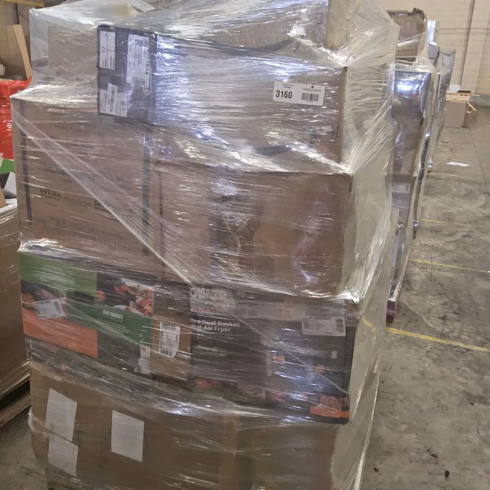 PALLET OF APPROXIMATELY 30 UNPROCESSED RAW RETURN HOUSEHOLD AND ELECTRICAL GOODS TO INCLUDE;