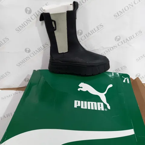 BOXED PAIR OF PUMA MAYZE STACK CHELSEA BOOTS UK 5 BLACK/GREY 