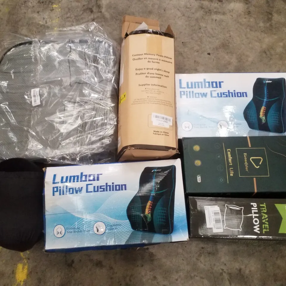 PALLET CONTAINING ASSORTED PILLOWS & CURTAINS