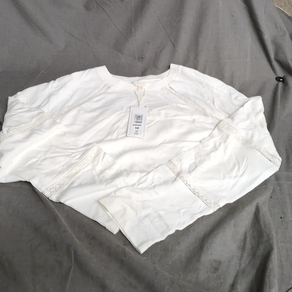 PER UNA WHITE WOMEN'S TOP WITH LACE TRIM, UK 12