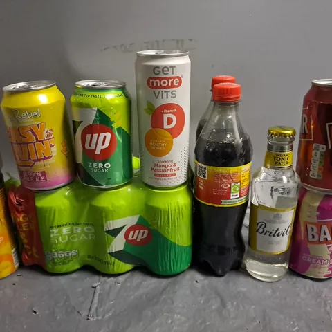 LOT OF APPROXIMATELY 20 ASSORTED DRINK ITEMS 