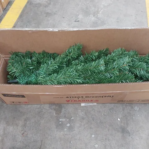 BOXED YAHEETECH 5FT ARTIFICIAL CHRISTMAS TREE (1 BOX)