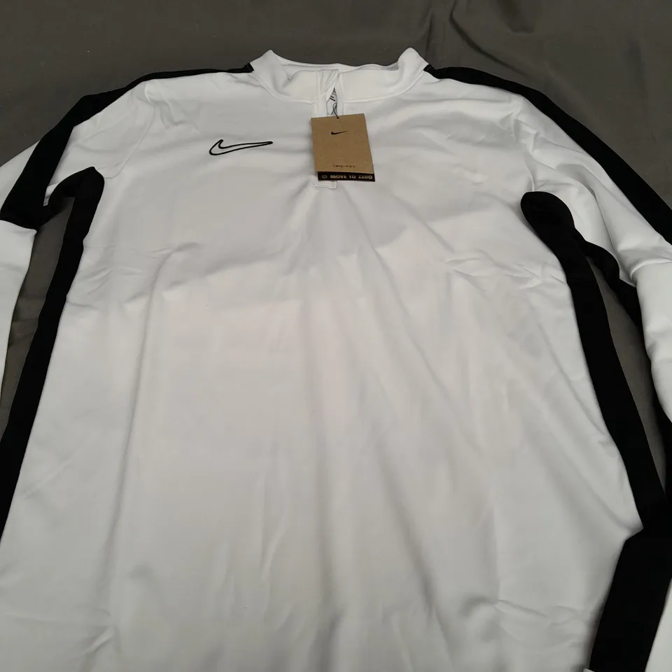 NIKE DRI FIT WHITE QUARTER ZIP - KIDS XL