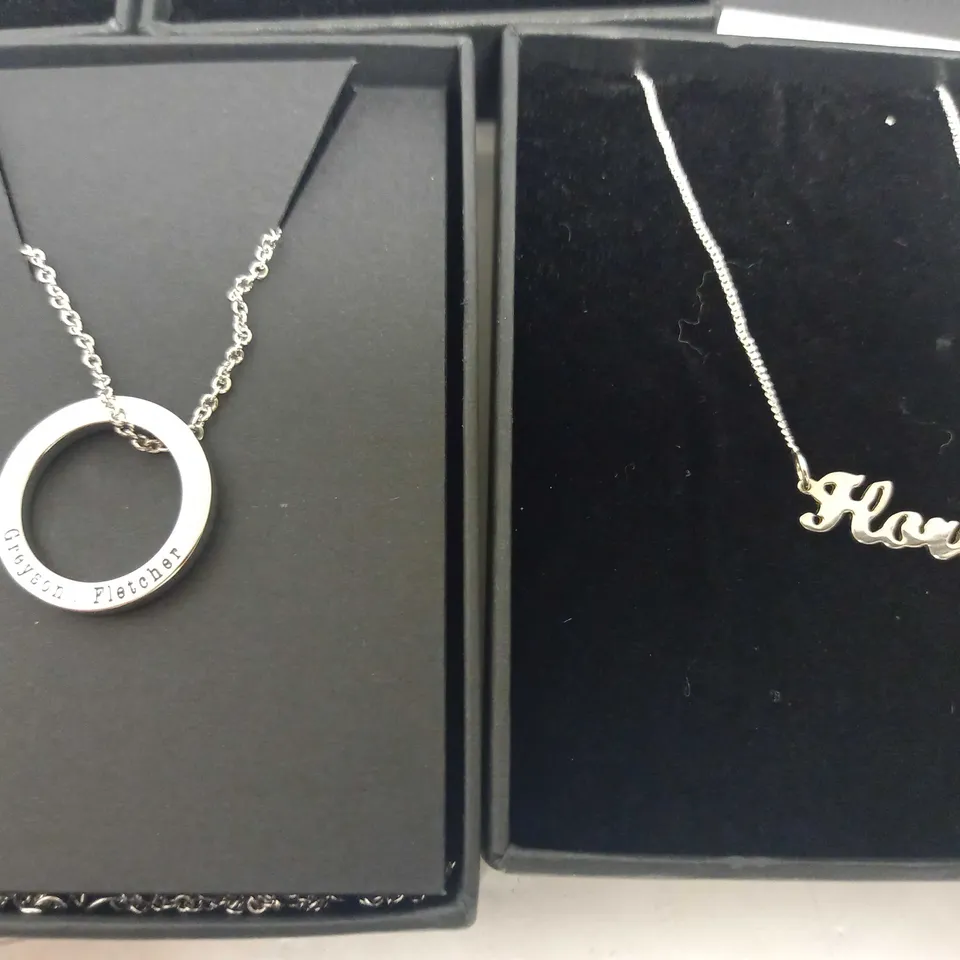 LOT OF 5 PERSONALISED JEWELLERY ITEMS RRP £136