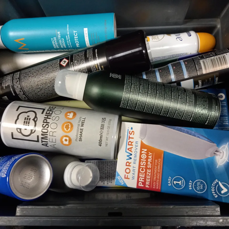 BOX OF APPROX 15 ASSORTED AEROSOLS TO INCLUDE DEEP FREEZE COLD SPRAY, LOREAL MENS SPRAY, MOROCCANOL PROTECT ETC - COLLECTION ONLY