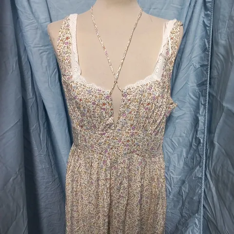 NOBODYS CHILD HEATHER CREAM FLORAL MIDI DRESS, UK 12 (EU40, US8)