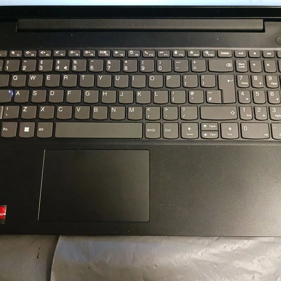 UNBOXED LENOVO V15 G3 ABA RYZEN 7 5000 SERIES AMD RADEON LAPTOP