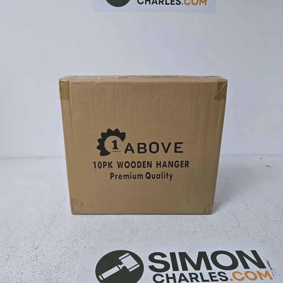 1 ABOVE 10 PACK WOODEN HANGERS