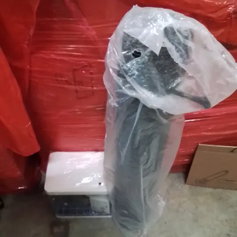PALLET OF ASSORTED HOUSEHOLD GOODS AND PRODUCTS TO INCLUDE;YOGA MAT,FISH TANK