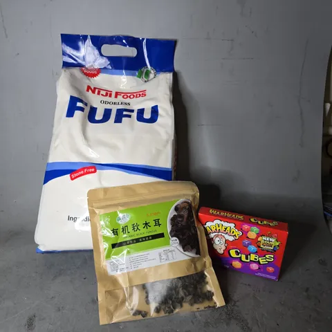 APPROXIMATELY 4 ASSORTED FOOD ITEMS TO INCLUDE - WARHEADS CUBES , BLACK FUNGUS  , VIVO LIFE ETC