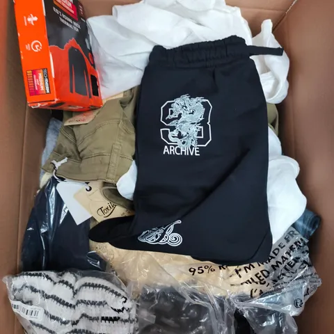 LARGE BOX OF APPROXIMATELY 25 ASSORTED CLOTHING ITEMS IN VARIOUS COLOURS, STYLES AND SIZES - COLLECTION ONLY