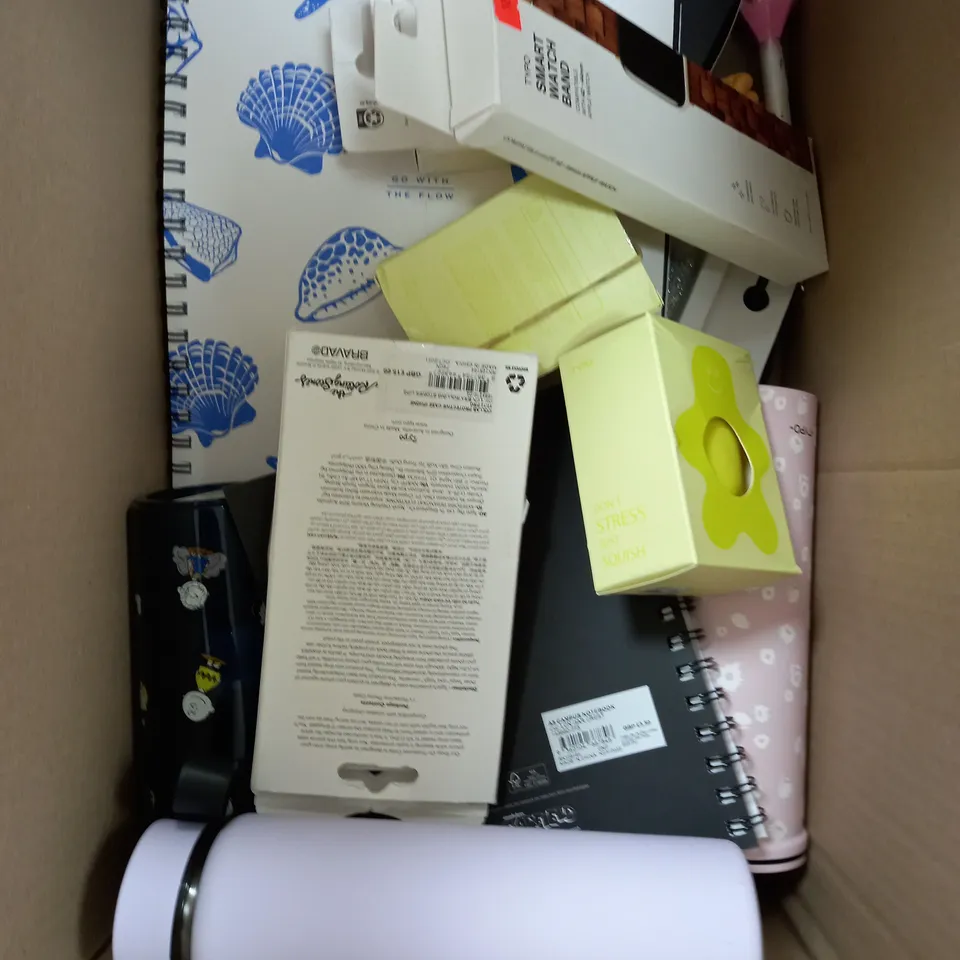 BOX OF APPROXIMATELY 15 ASSORTED ITEMS TO INCLUDE BOTTLE, WIRELESS KEYBOARD, WATERCOLOUR PENCIL ETC