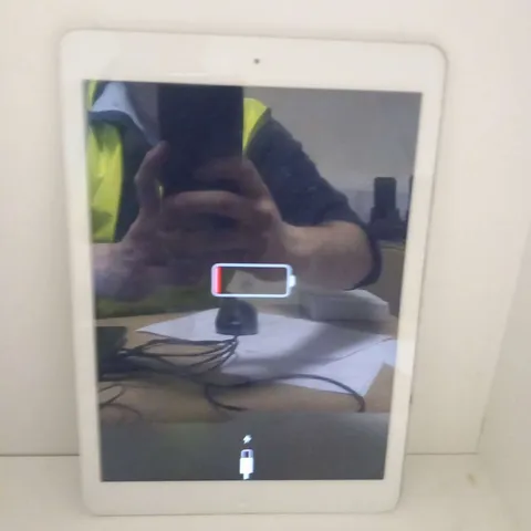 APPLE IPAD AIR 1ST GEN A1474