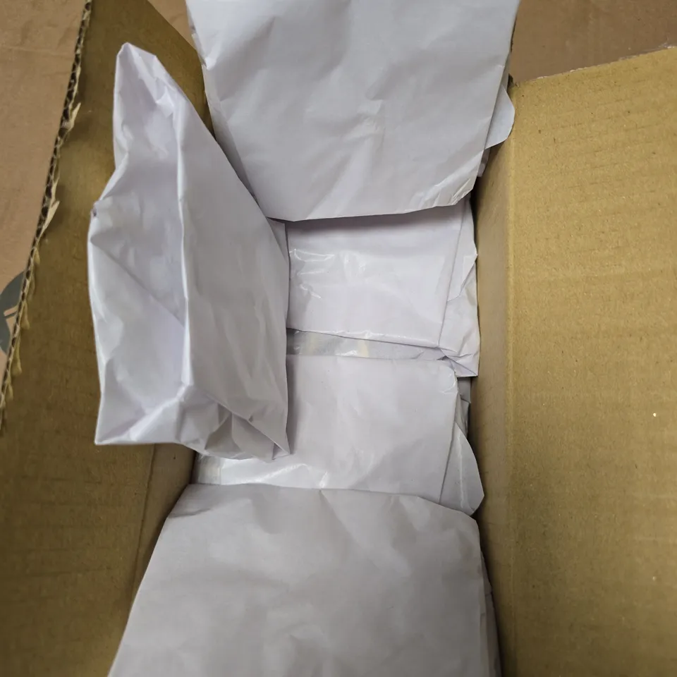 12 X GISELA GRAHAM ACRYLIC GOLD JEWEL STARBURST TREE DECORATIONS