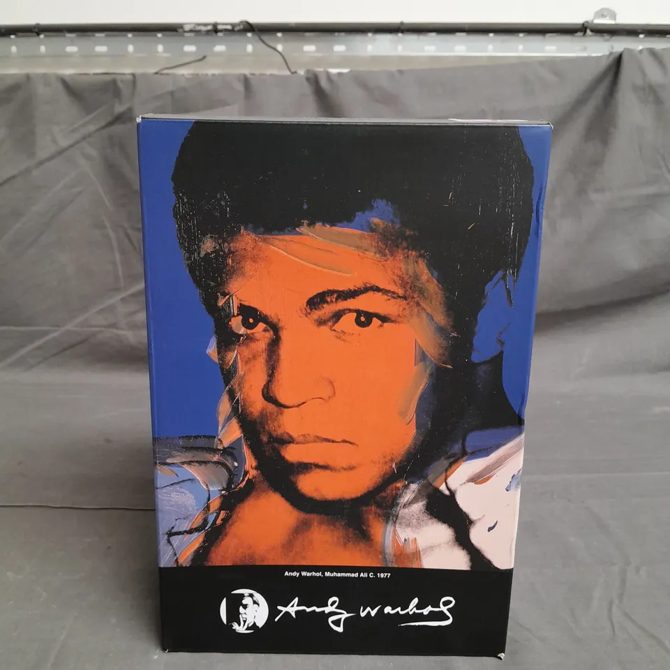 BEARBRICK - MUHAMMED ALI 100 & 400 ANDY WARHOL - COLLECTORS