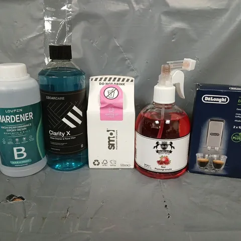 APPROXIMATELY 12 ASSORTED ITEMS TO INCLUDE - SMOL WASHING UP LIQUID ,  CLARITY X GLASS CLEANER ETC