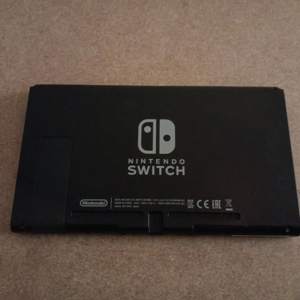 NINTENDO SWITCH CONSOLE
