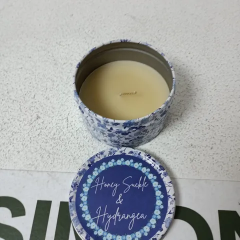 HONEY SUCKLE & HYDRANGEA SCENTED CANDLE IN FLORAL TIN