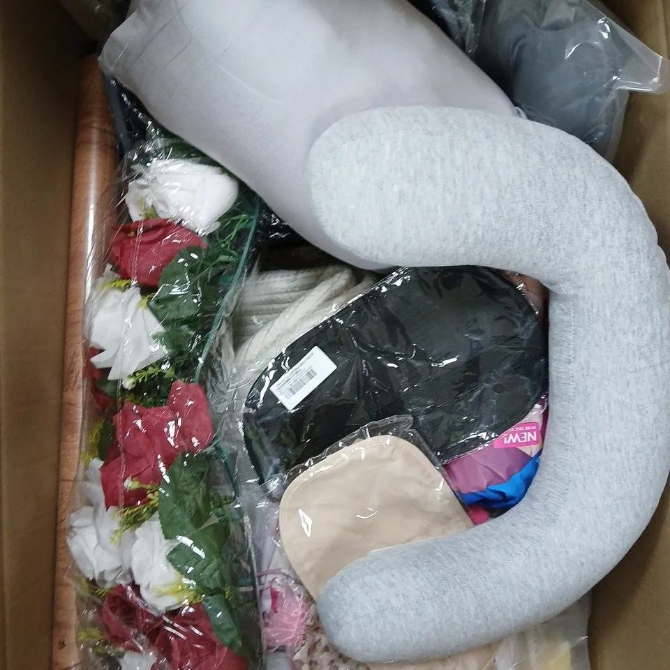 APPROXIMATELY 15 ASSORTED HOUSEHOLD PRODUCTS TO INCLUDE HOME DÉCOR, NECK PILLOW, TENA PANTS ETC