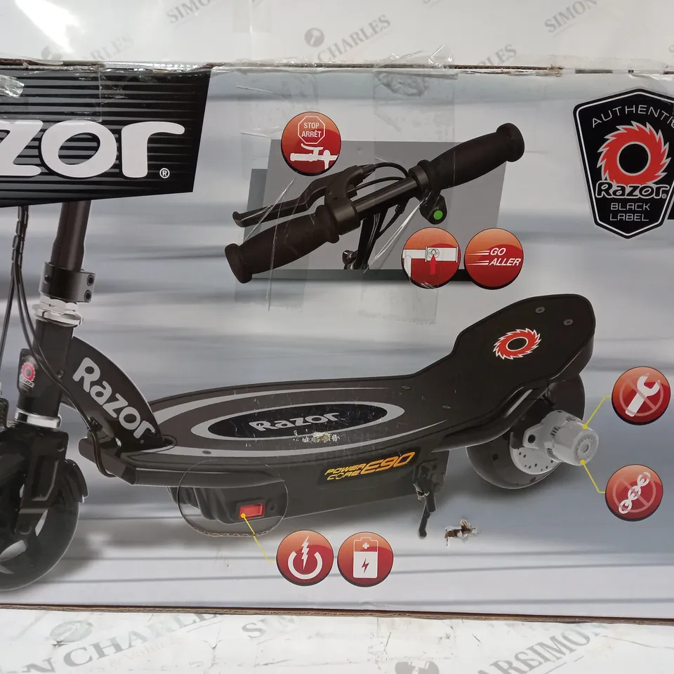 BOXED RAZOR POWERCORE E90 ELECTRIC SCOOTER IN BLACK - COLLECTION ONLY RRP £199.99