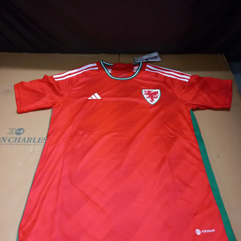 WALES NATIONAL TEAM HOME SHIRT SIZE M