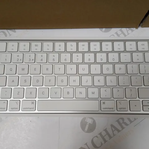 APPLE MAGIC KEYBOARD WITH TOUCH ID