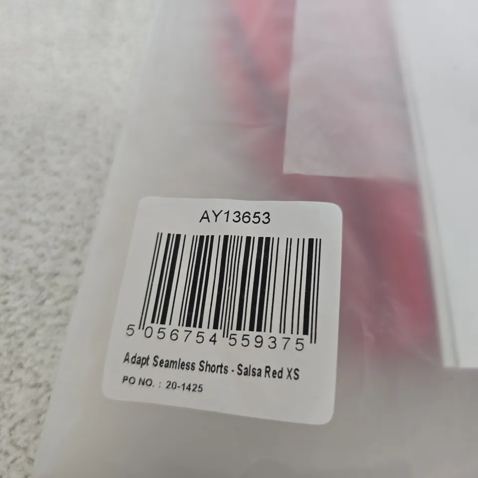 BAGGED AYBL ADAPT SEAMLESS SHORTS – SALSA RED - SIZE XS