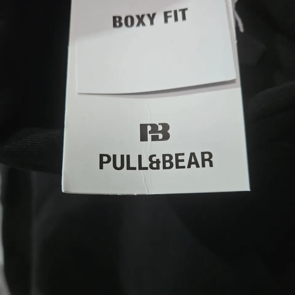 PULL&BEAR BOXY FIT HOODIE – BLACK – UK SIZE S