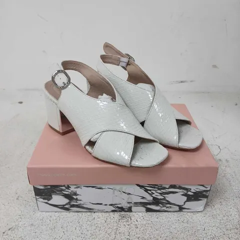 MODA IN PELLE NAYLANI WHITE SNAKE PATENT BLOCK HEEL SANDALS – UK 4.5