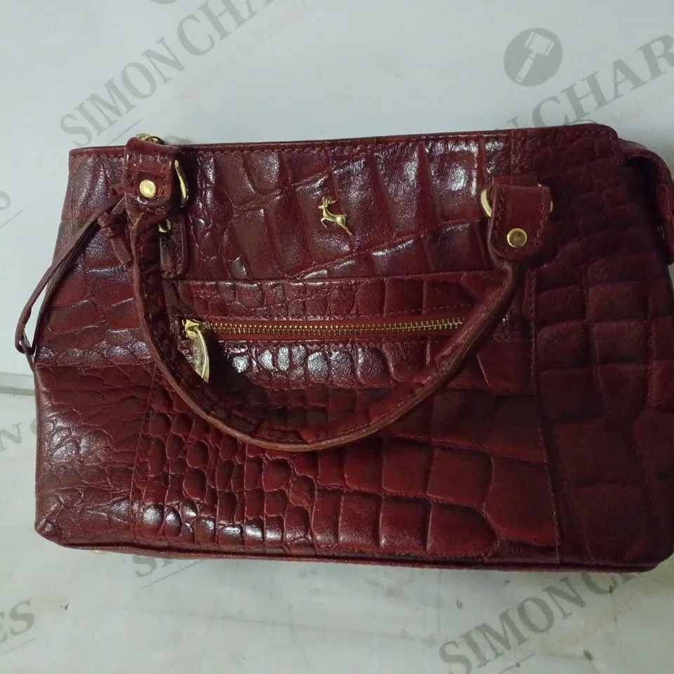 ASHWOOD CROC LEATHER MEDIUM MULTIWAY BAG - RED