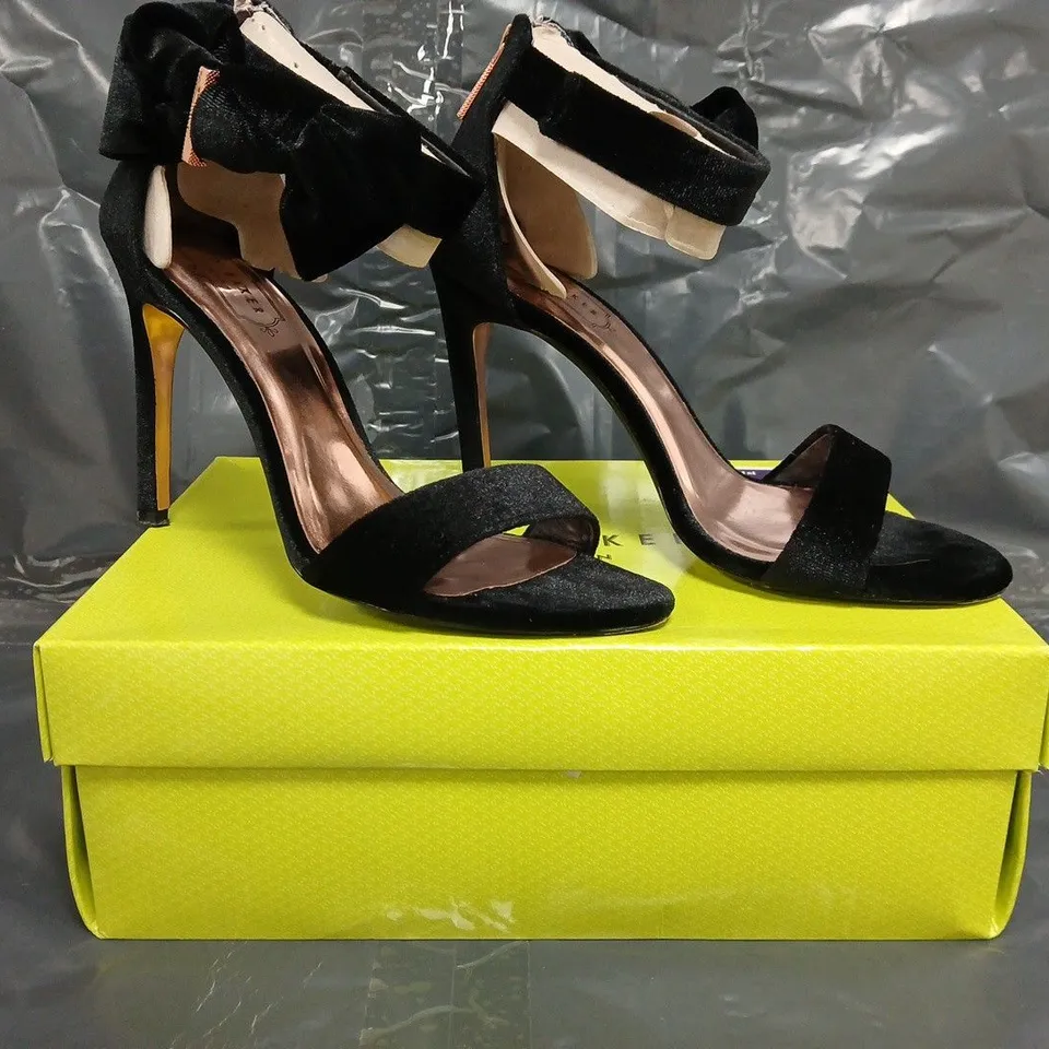 BOXED PAIR OF TED BAKER OPEN TOE STILETTO HEELS IN BLACK SIZE EU 39