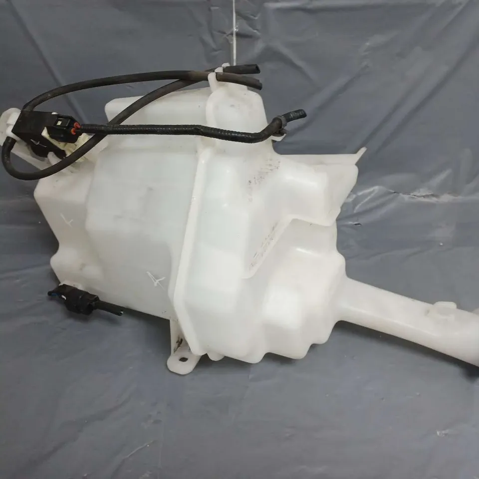 KIA CEED WINDSCREEN WASHER BOTTLE TANK PUMP 