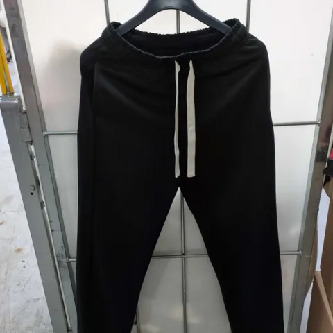 MARVOTTI BLACK JOGGER TROUSERS – SMALL 
