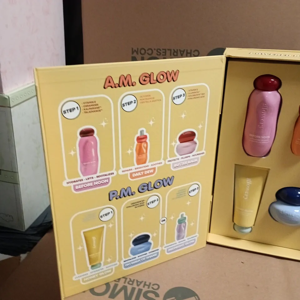 GLOWERY X BY SEPHORA GIFT BOX