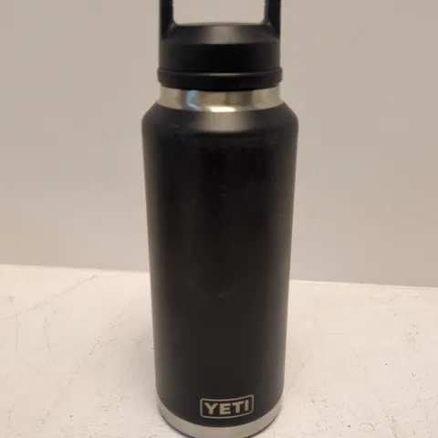 YETI RAMBLER BOTTLE WITH CHUG CAP