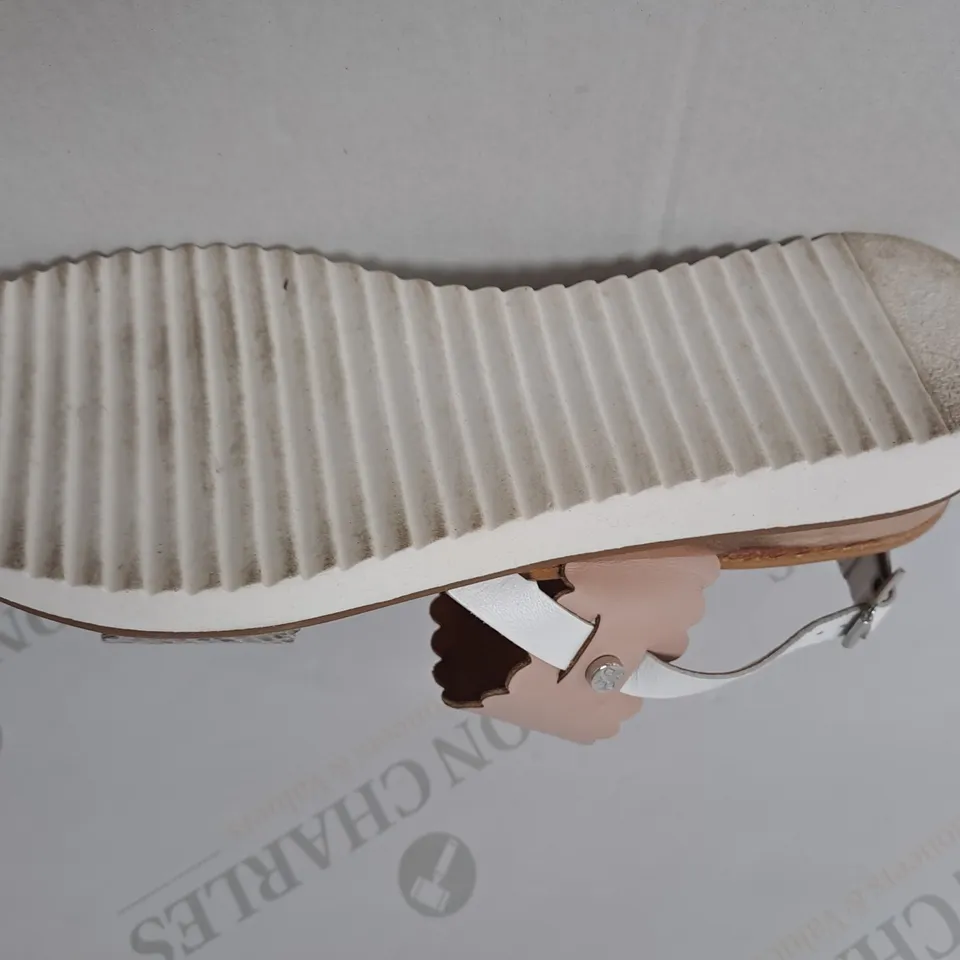 MODA IN PELLE NAVELLO SANDAL ROSE GOLD/NUDE SIZE 7