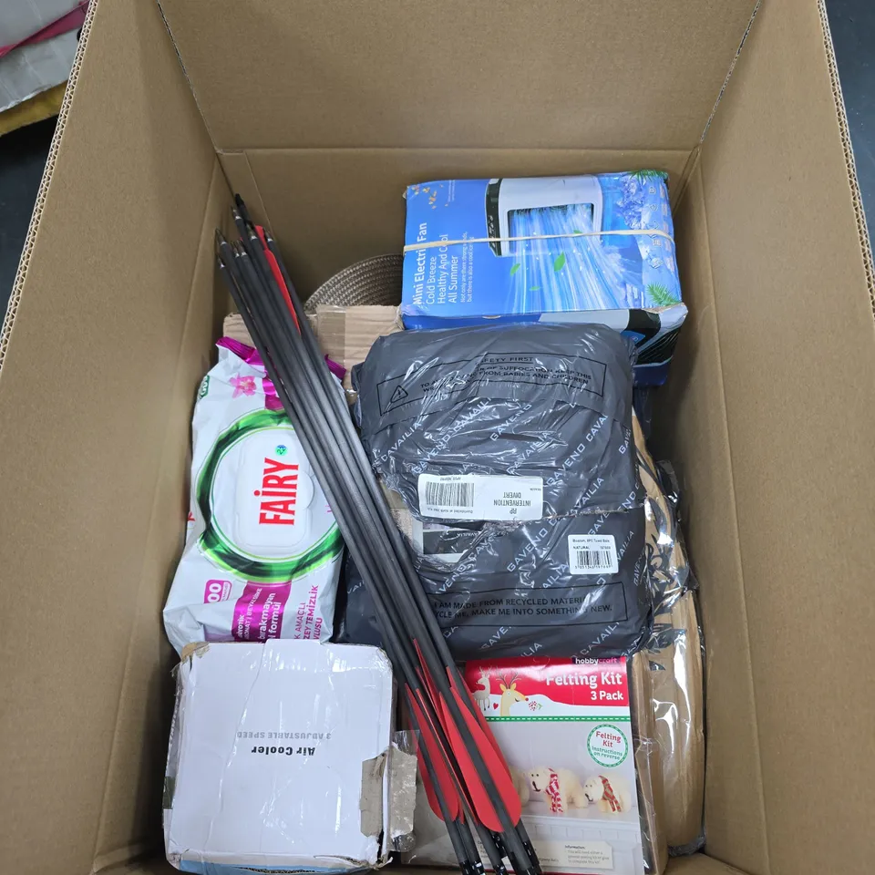 BOX OF APPROXIMATELY 20 ASSORTED ITEMS INCLUDING AN AIR COOLER, SOME ARCHERY ARROWS AND GAVENO CAVAILIA EGYPTION 8PCS TOWEL BALE