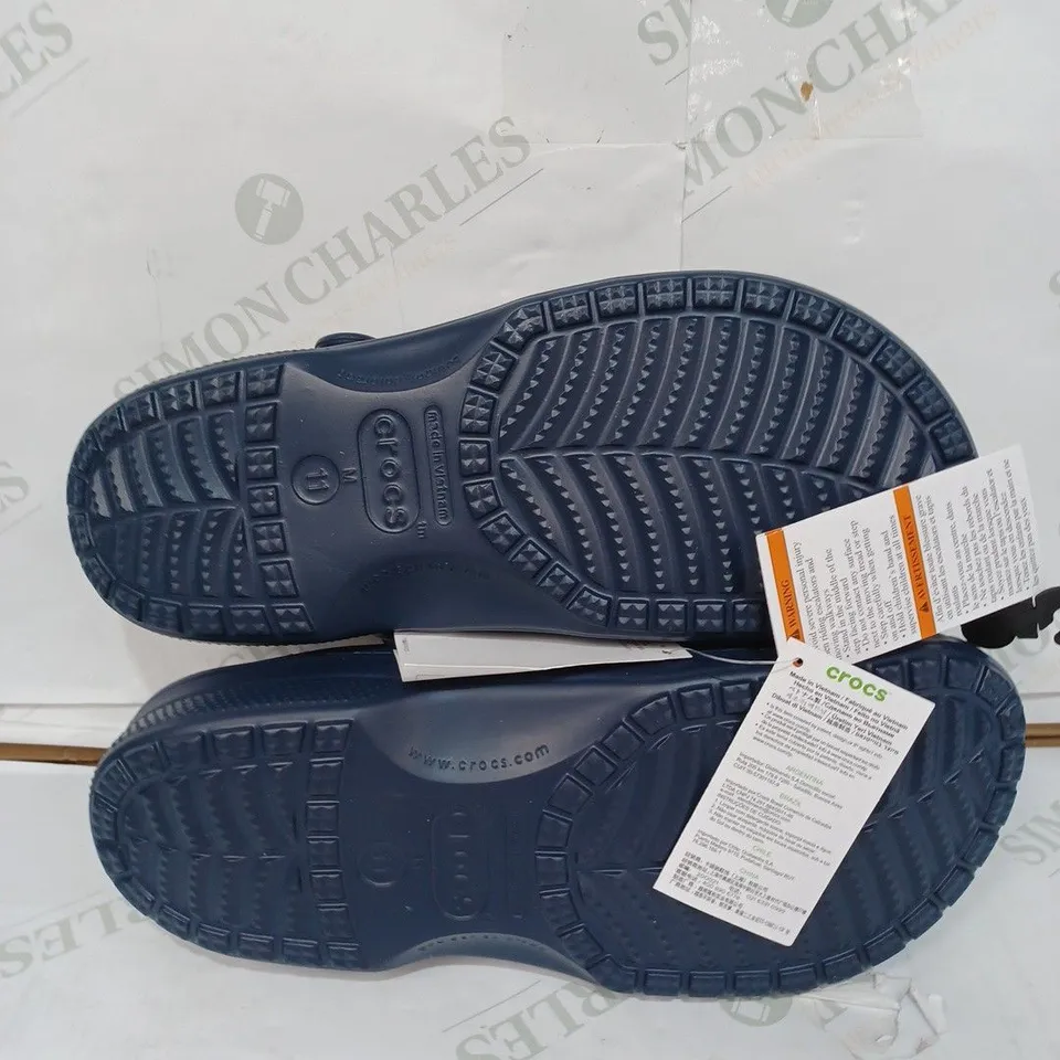 PAIR OF MEN'S BAYA CROCS - NAVY / SIZE: M10 W11 UK 
