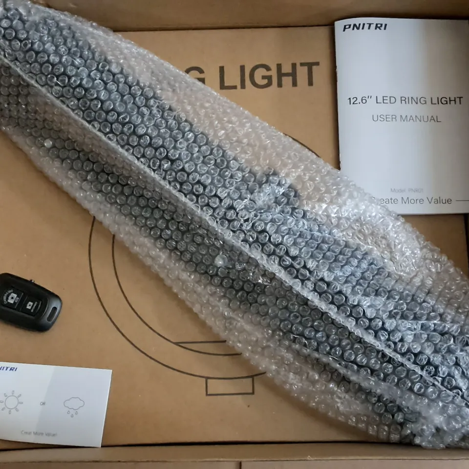 BOXED PNITRI 12.6" LED RING LIGHT