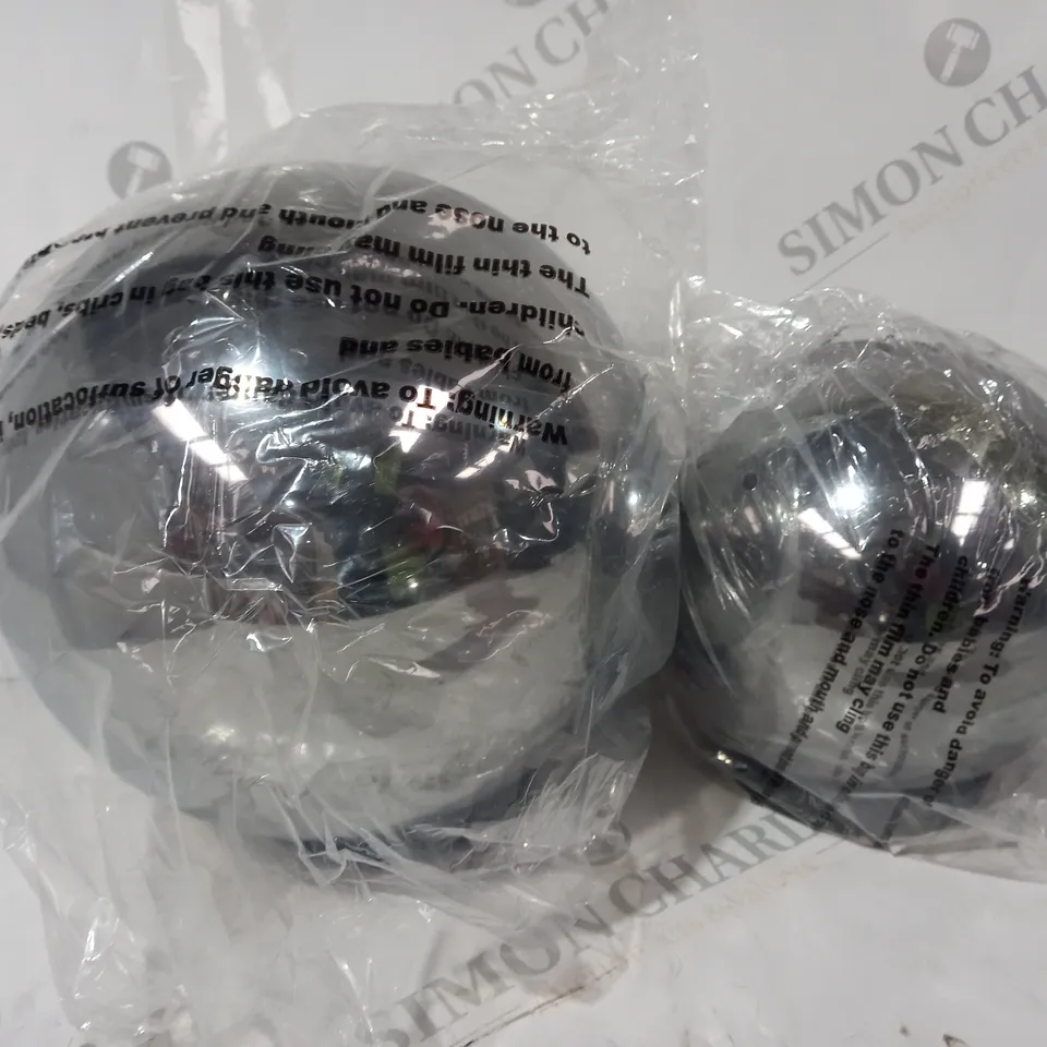 BOXED OUTLET K BY KELLY SET OF 2 INDOOR OUTDOOR PRELIT GLASS SPHERES