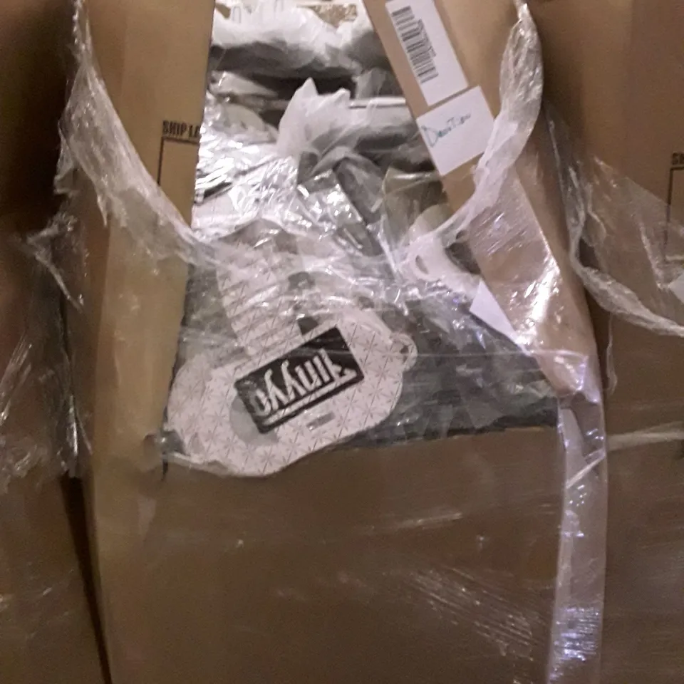 PALLET OF ASSORTED PRODUCTS INCLUDING DISH DRYING RACK, PACK CARDBOARD BOXES