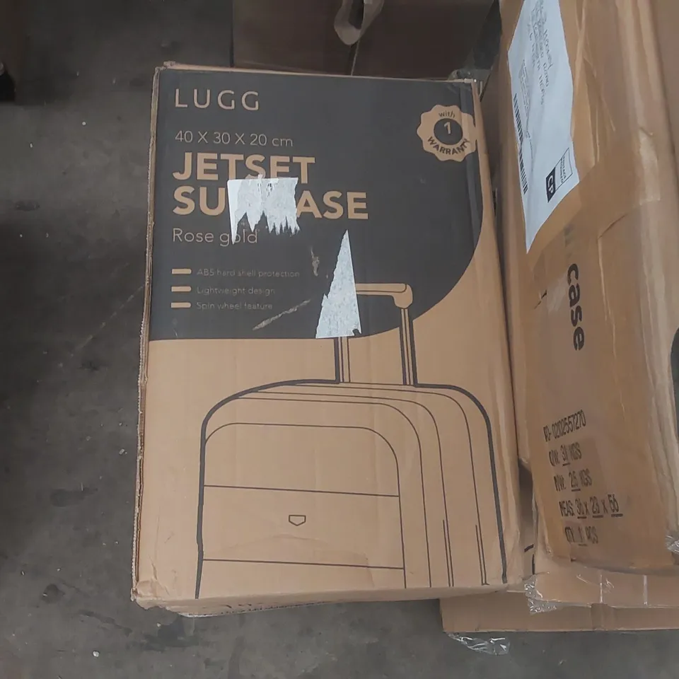 BOXED LUGG TRAVEL SUITCASE